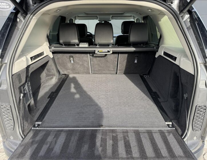 Land Rover Discovery 13