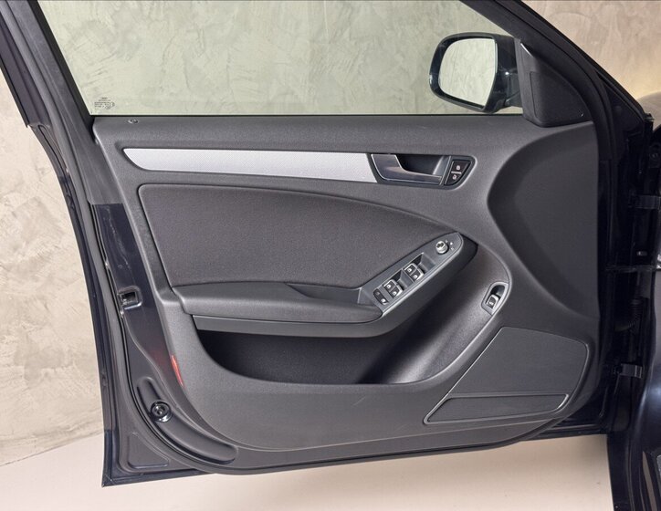 Audi A4 Kombi 2,0 l 110 kw