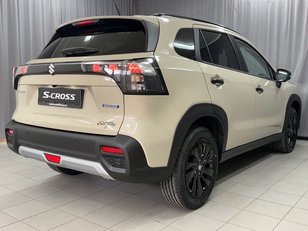 Suzuki S-Cross SUV / Terénní 1,4 l 81 kw