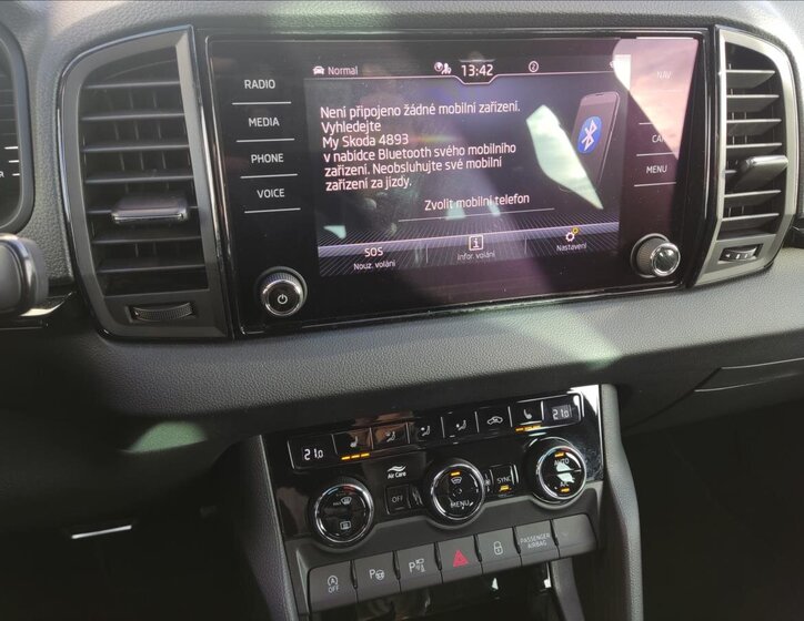 Škoda Karoq SUV 1,5 l 110 kw