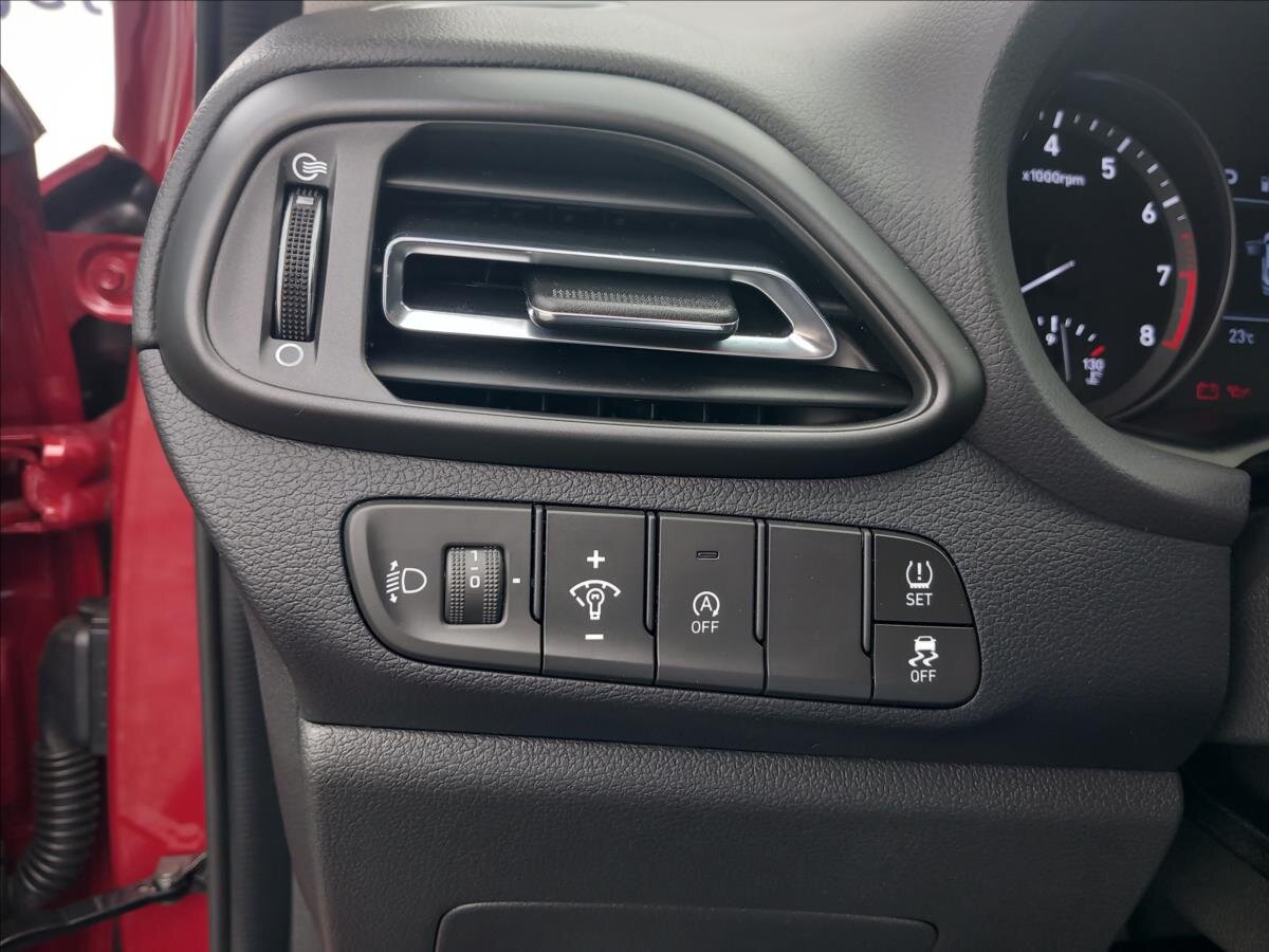 Hyundai i30 Liftback 998,0 88 kw