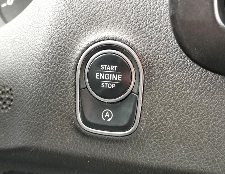 Mercedes-Benz Sprinter Valník 3,0 l 140 kw