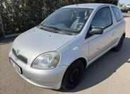 Toyota Yaris 1
