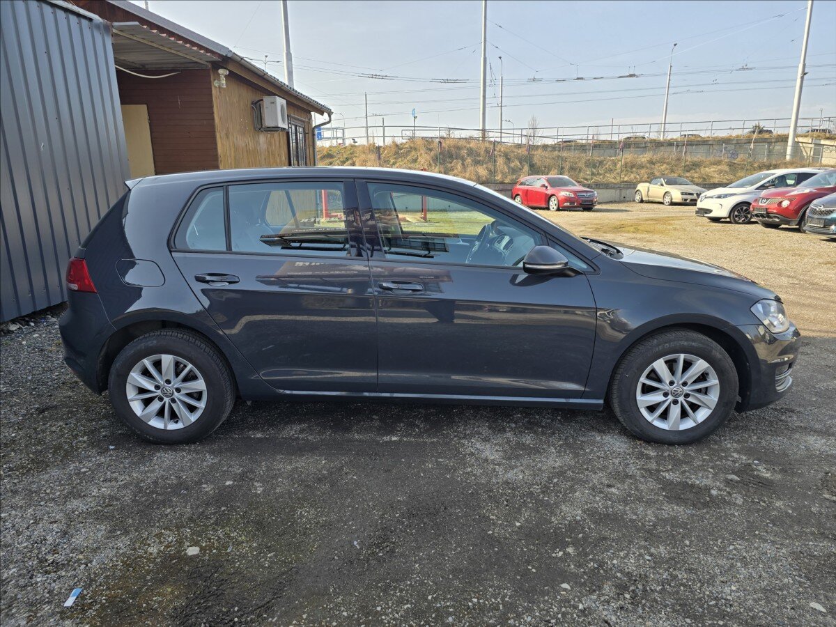 Volkswagen Golf Hatchback 1,2 l 63 kw