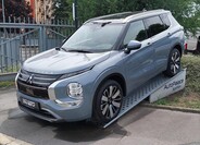 Mitsubishi Outlander 1