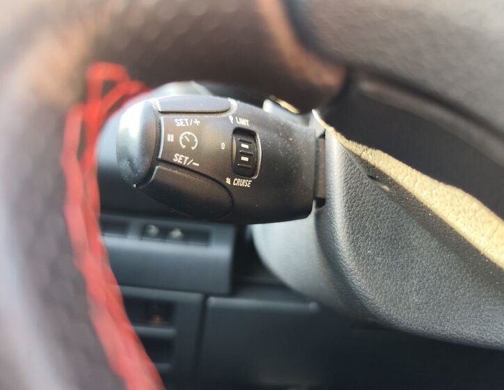 Peugeot 5008 MPV 2,0 l 120 kw