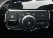 Mercedes-Benz Třídy A Sedan / Limuzína 1,3 l 100 kw