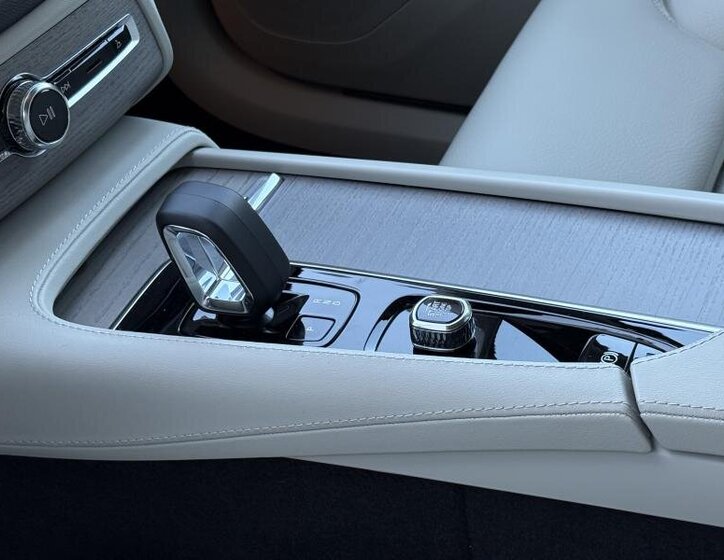 Volvo XC90 SUV 2,0 l 173 kw