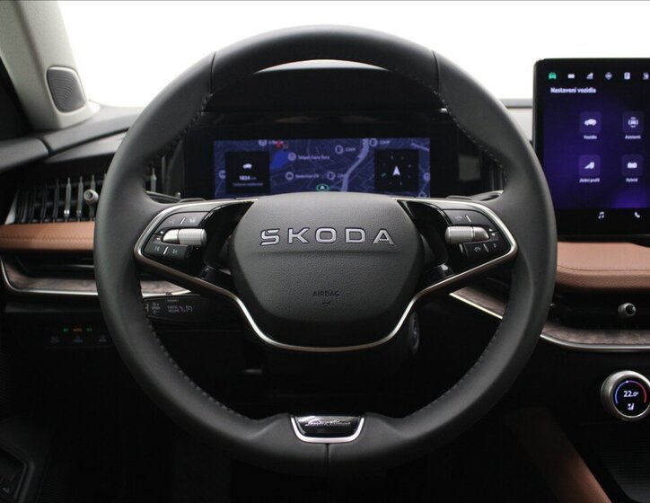 Škoda Superb Kombi 1,5 l 150 kw