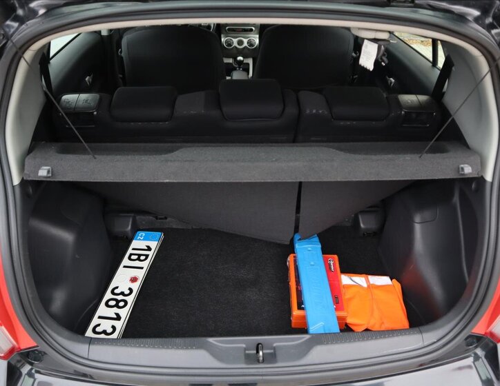 Toyota Urban Cruiser Hatchback 1,3 l 74 kw