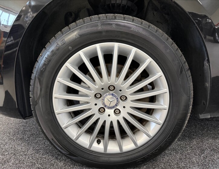 Mercedes-Benz Vito 23