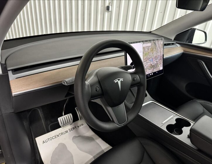 Tesla Model Y SUV 0,0 393 kw