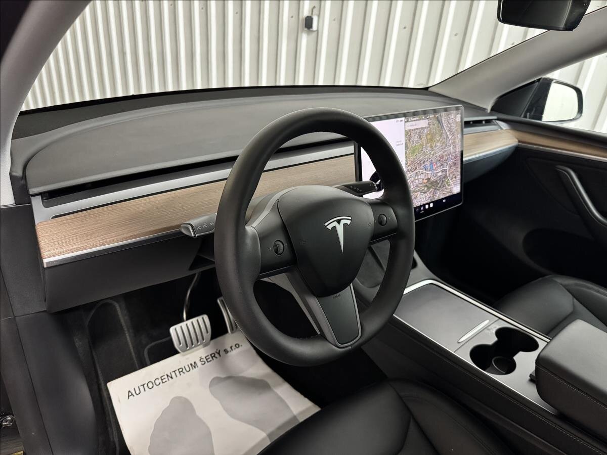 Tesla Model Y SUV 0,0 393 kw
