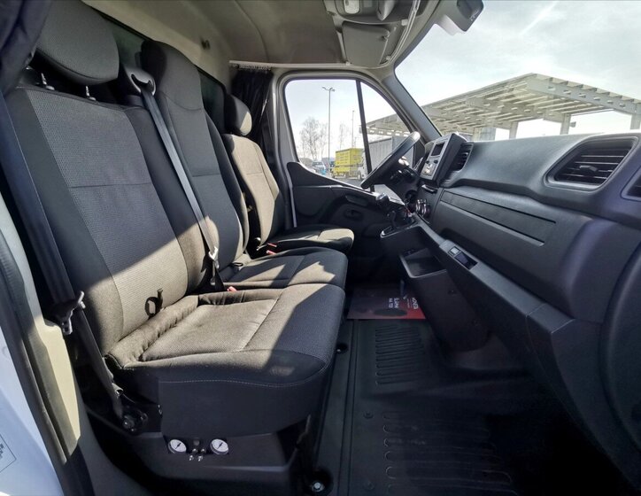 Renault Master Valník 2,3 l 120 kw