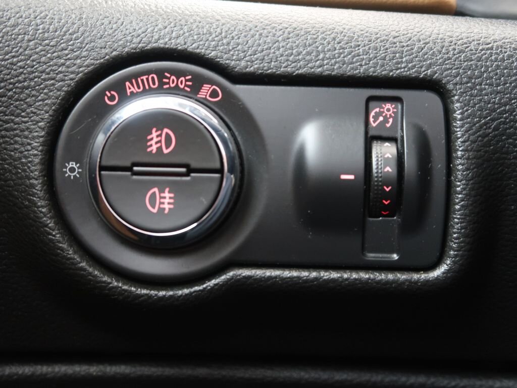 Opel Astra Sedan / Limuzína 1,6 l 100 kw