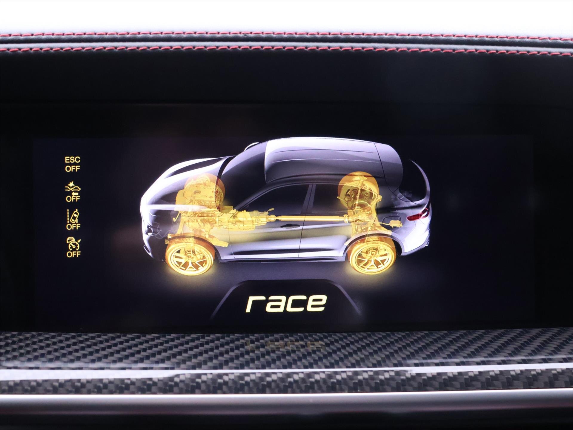 Alfa Romeo Stelvio SUV / Terénní 2,9 l 375 kw