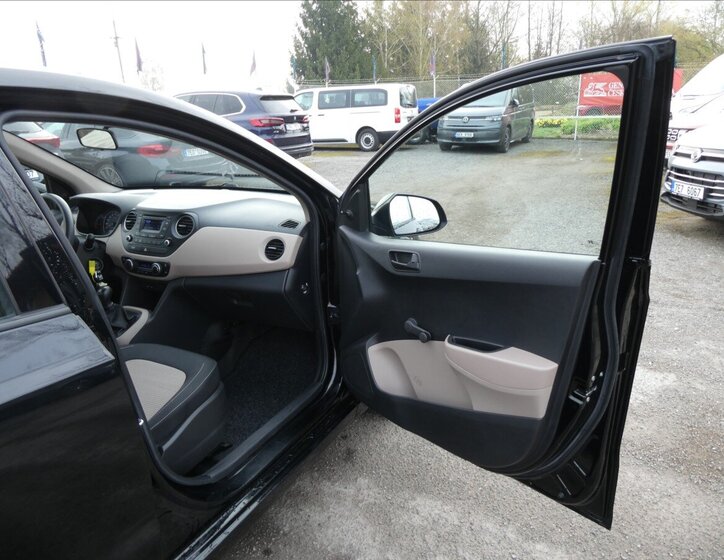 Hyundai i10 Hatchback 998,0 49 kw