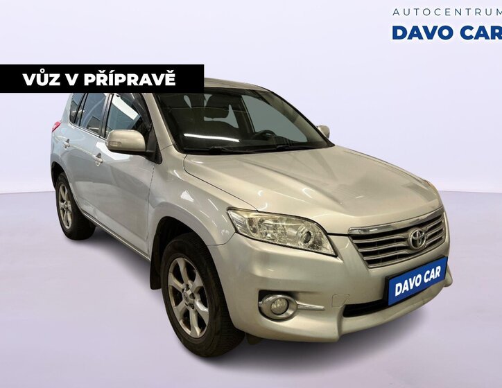 Toyota RAV4 SUV / Terénní 2,2 l 110 kw