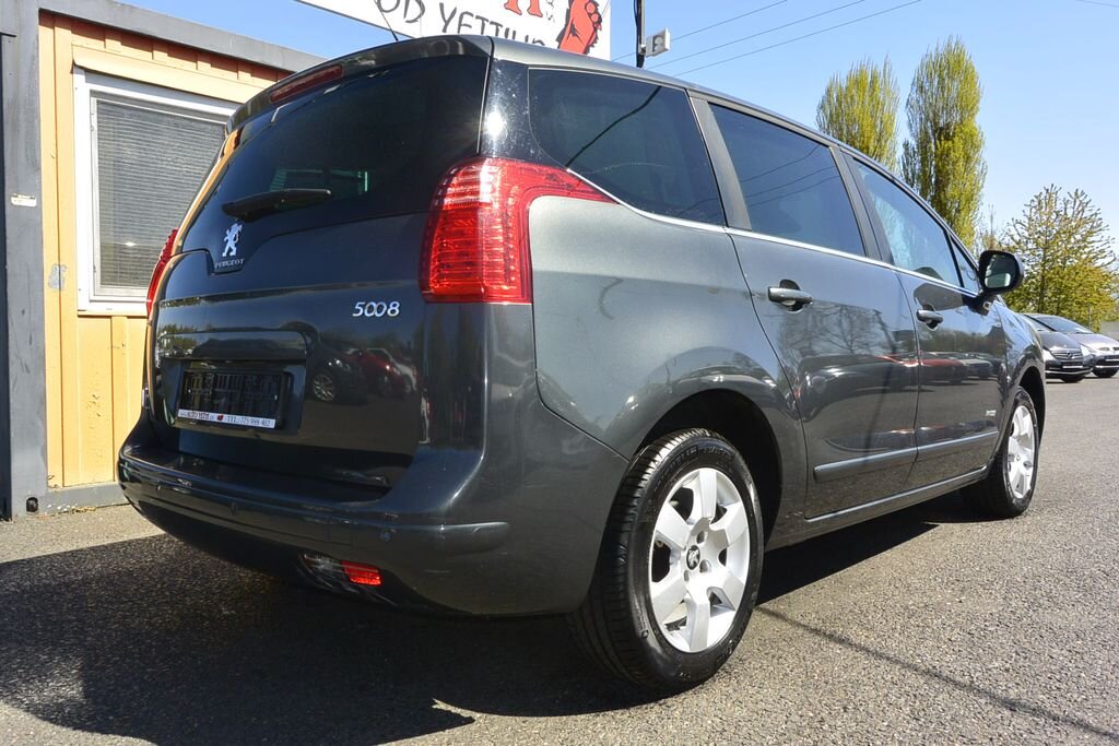 Peugeot 5008 MPV 1,6 l 88 kw