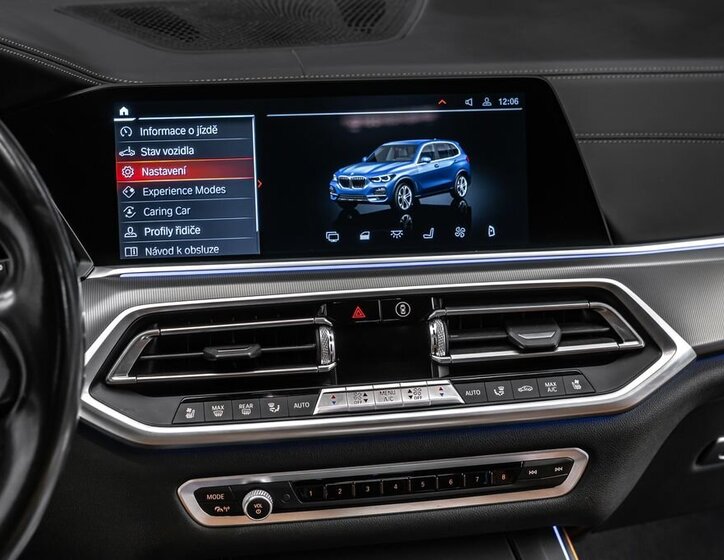 BMW X5 SUV 3,0 l 250 kw