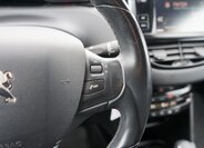 Peugeot 2008 SUV 1,2 l 81 kw