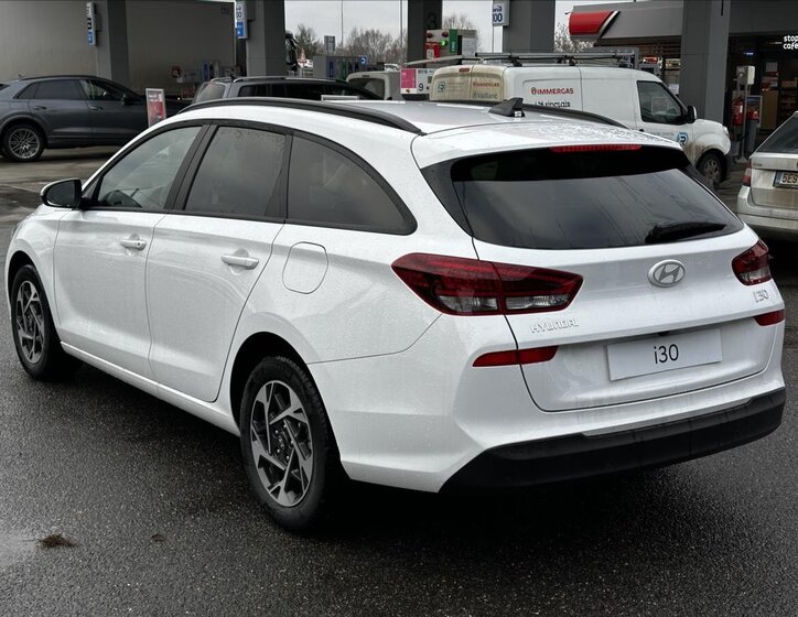 Hyundai i30 Kombi 1,5 l 70 kw