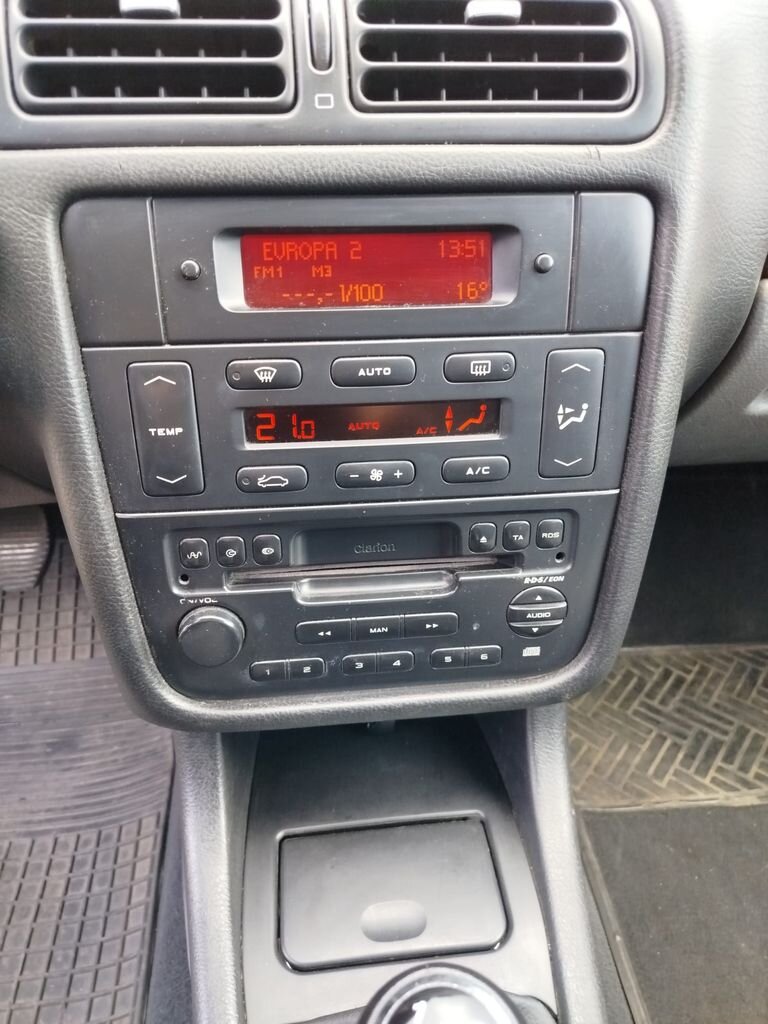 Peugeot 406 Sedan / Limuzína 2,0 l 80 kw