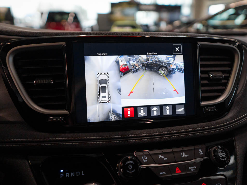 Chrysler Pacifica MPV 3,6 l 221 kw