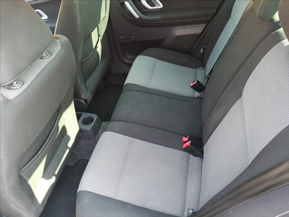 Škoda Fabia Hatchback 1,2 l 51 kw