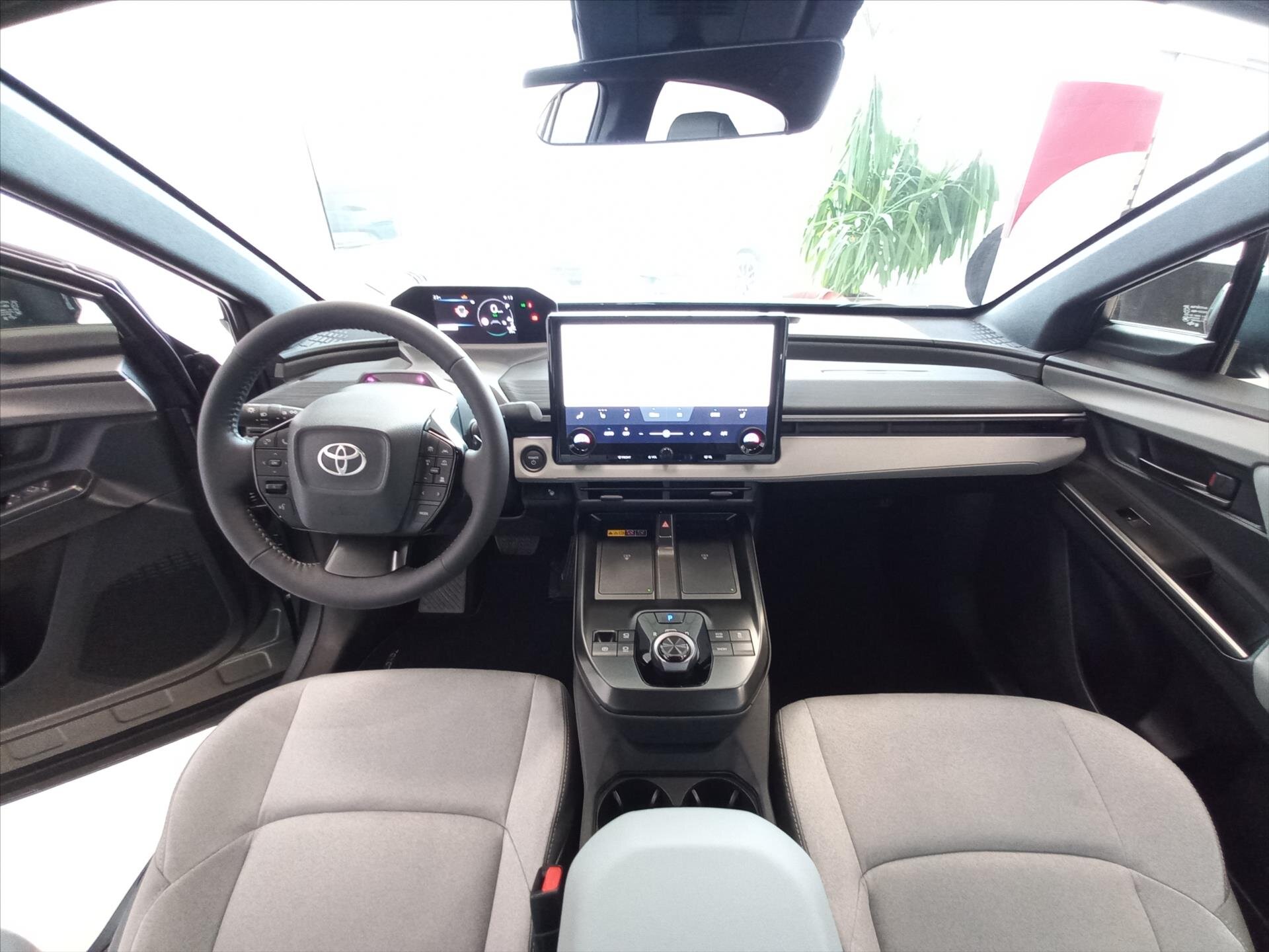 Toyota C-HR CUV / Crossover 0,0 252 kw