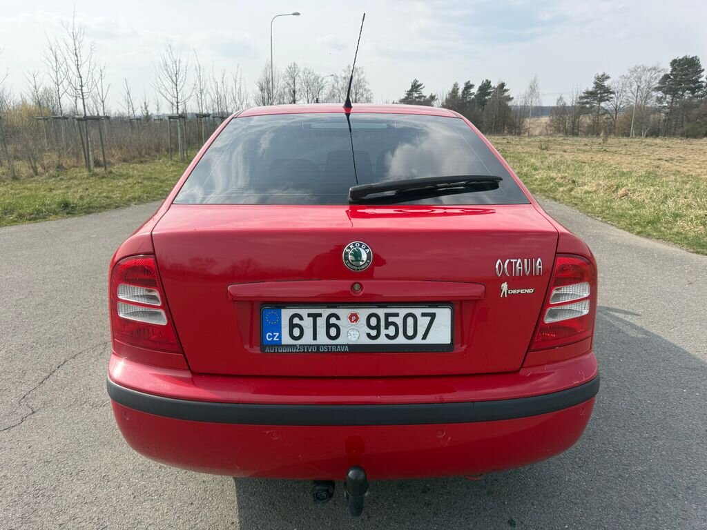 Škoda Octavia Sedan / Limuzína 1,6 l 75 kw