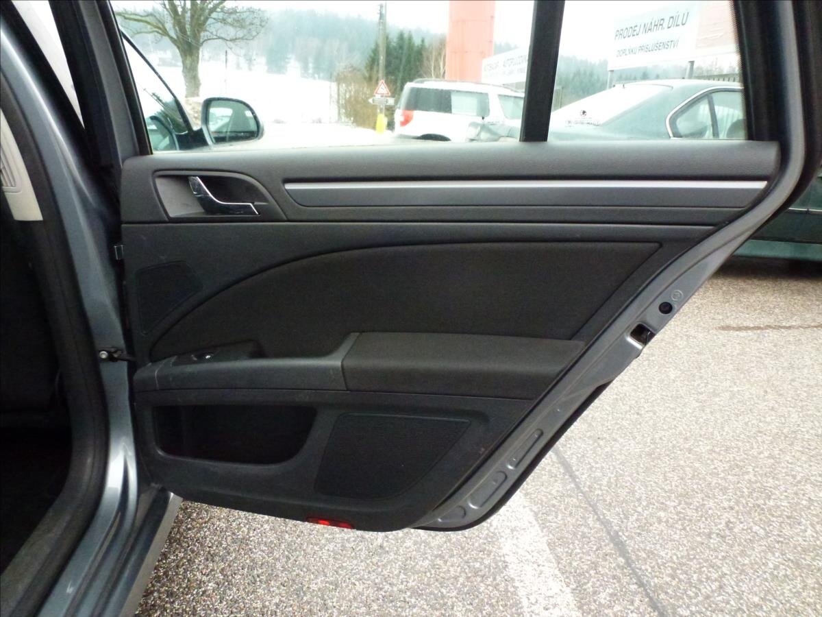 Škoda Superb Kombi 1,6 l 77 kw