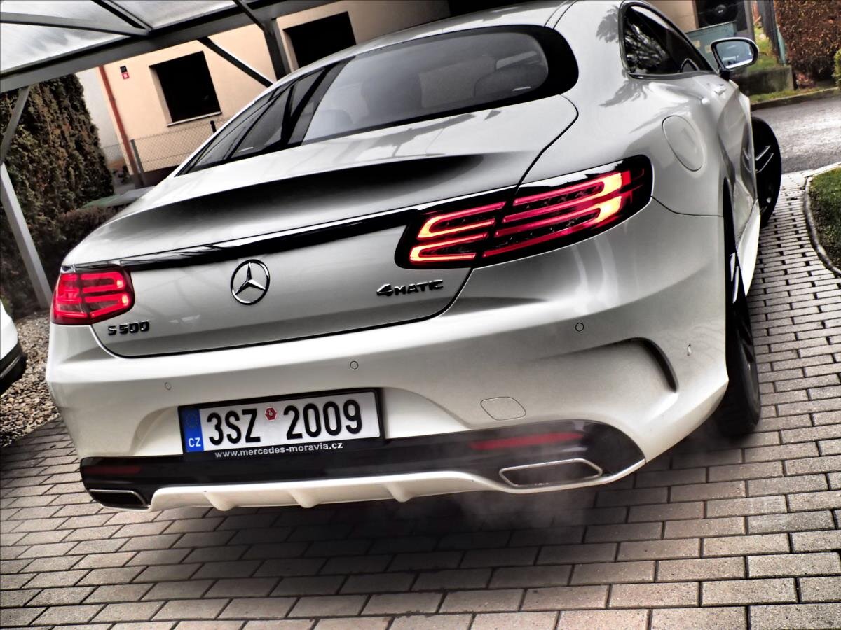 Mercedes-Benz Třídy S Kupé 4,7 l 335 kw