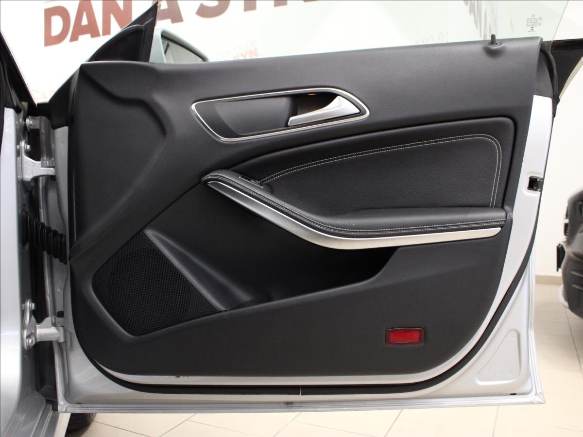 Mercedes-Benz CLA Kombi 2,1 l 100 kw