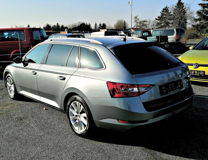 Škoda Superb Kombi 2,0 l 110 kw