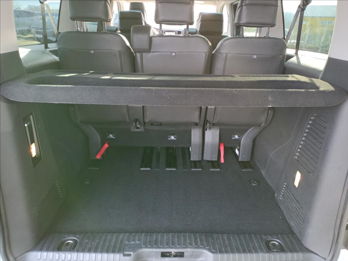 Peugeot Traveller MPV 2,0 l 110 kw