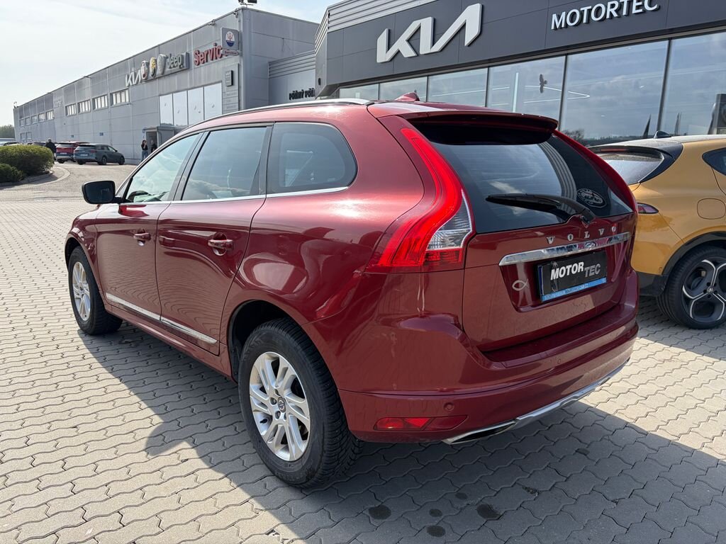 Volvo XC60 SUV / Terénní 2,4 l 133 kw