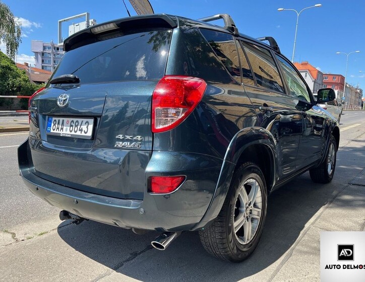 Toyota RAV4 17
