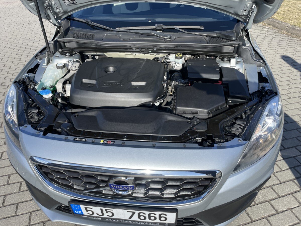 Volvo V40 Hatchback 2,0 l 140 kw