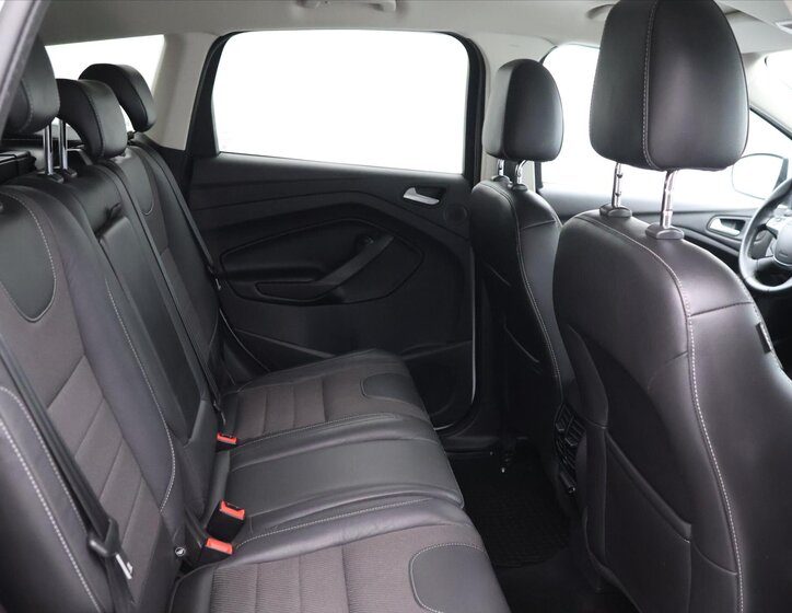 Ford Kuga SUV / Terénní 2,0 l 132 kw