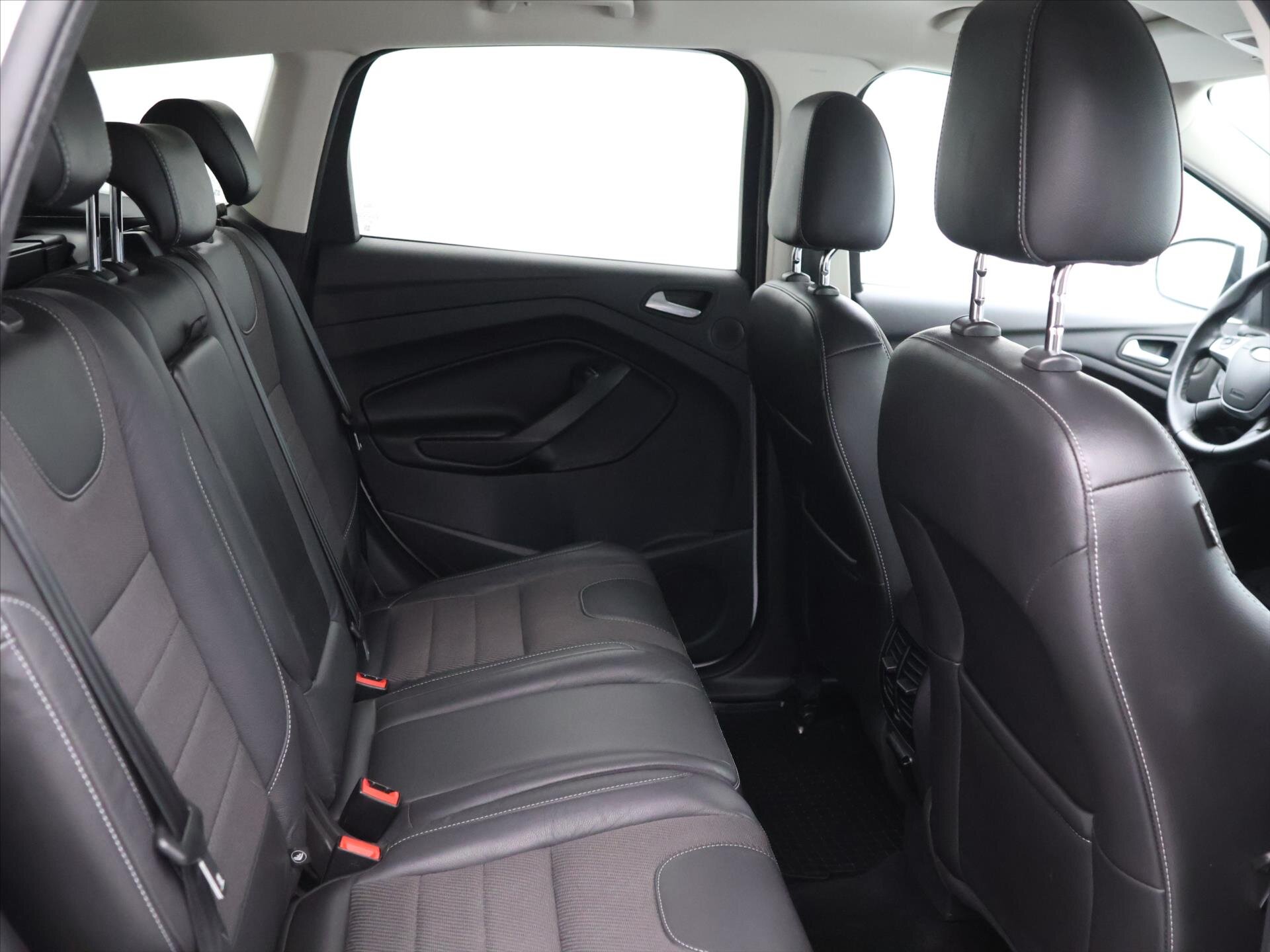 Ford Kuga SUV / Terénní 2,0 l 132 kw