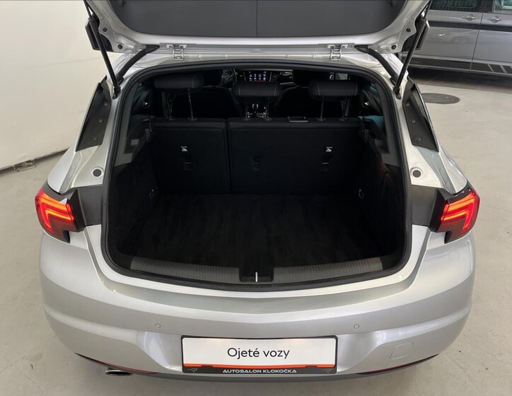 Opel Astra Hatchback 1,6 l 118 kw