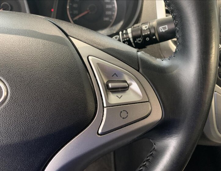 Hyundai ix20 MPV 1,4 l 66 kw