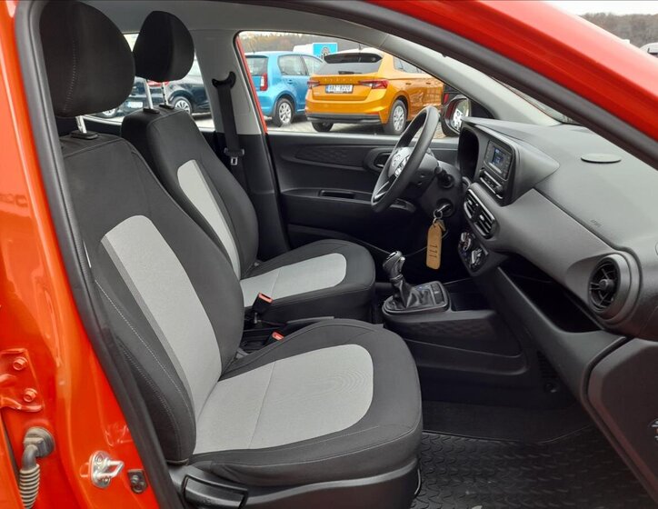 Hyundai i10 Hatchback 998,0 49 kw