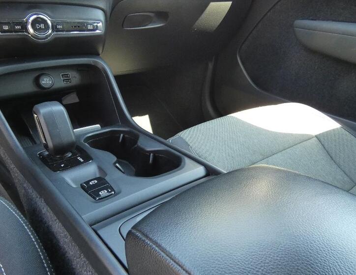 Volvo XC40 6