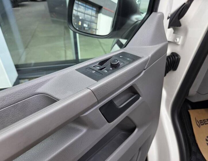 Volkswagen Transporter VAN-Minibus 2,0 l 110 kw