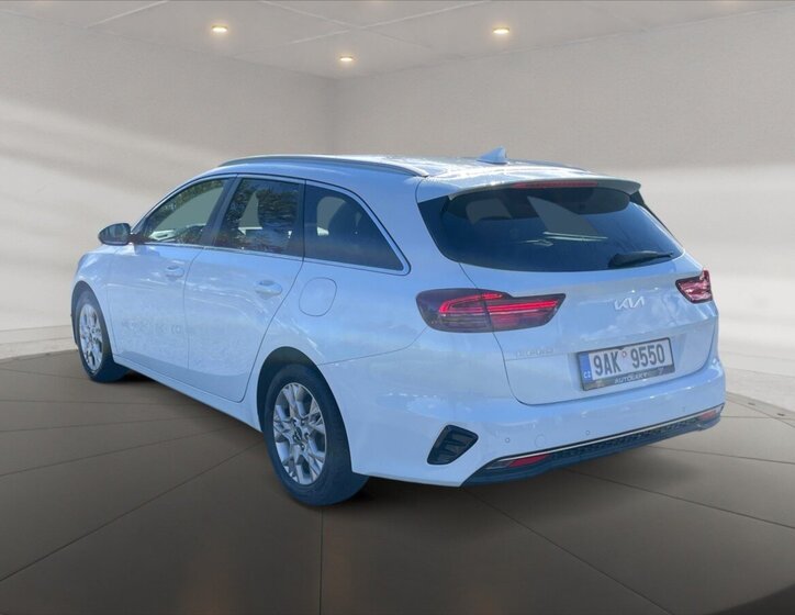 KIA Ceed 4