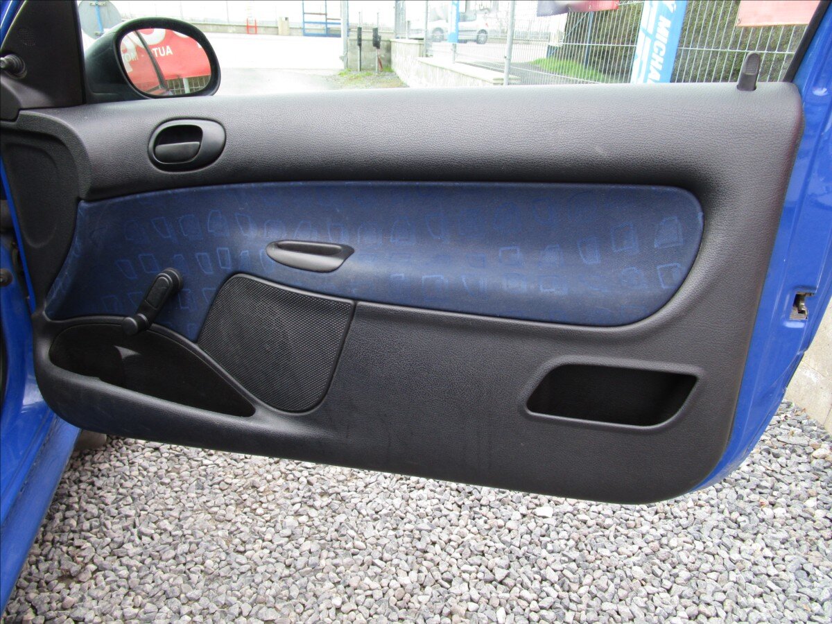 Peugeot 206 Hatchback 1,1 l 44 kw