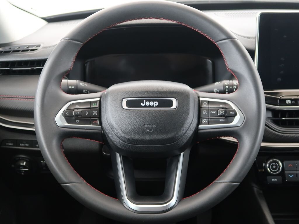 Jeep Compass SUV / Terénní 1,3 l 132 kw