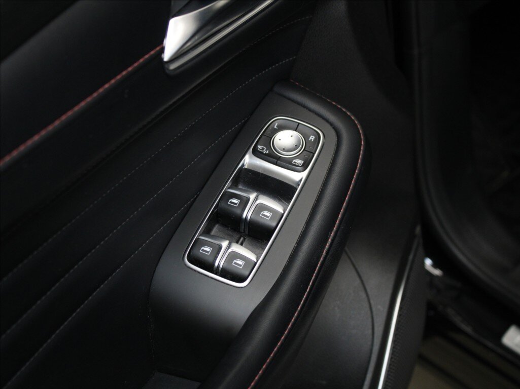 MG EHS SUV 1,5 l 190 kw